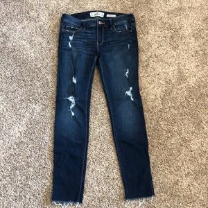 Ripped low rise super skinny hollister jeans